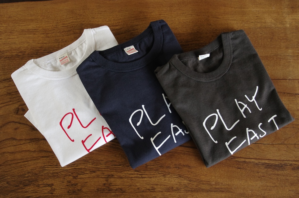 Tシャツ「PLAY FAST」墨黒 洋服・Tシャツ 白洲次郎・白洲正子「武相荘」のショップ（雑貨・書籍・インテリア 町田市能ヶ谷